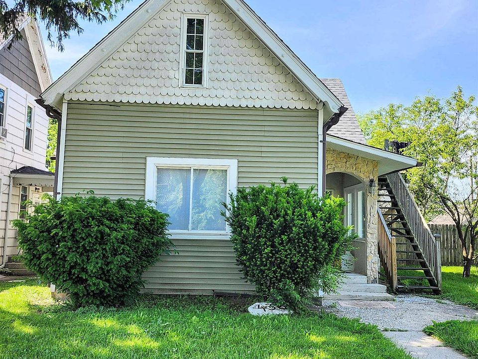 1st image of 436 E Taber St