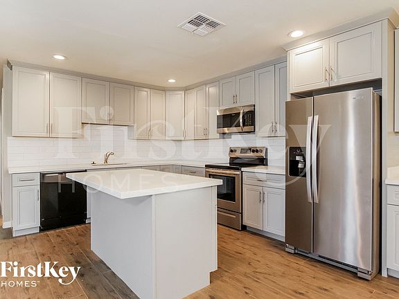5th image of 2434 E Karen Dr