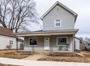 155 W Warren St, Warrensburg, IL