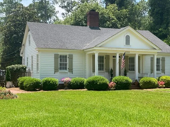 1910 Pineknoll Ln, Albany, GA 31707
