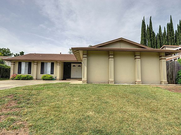 2nd image of 6713 Hillglen Way