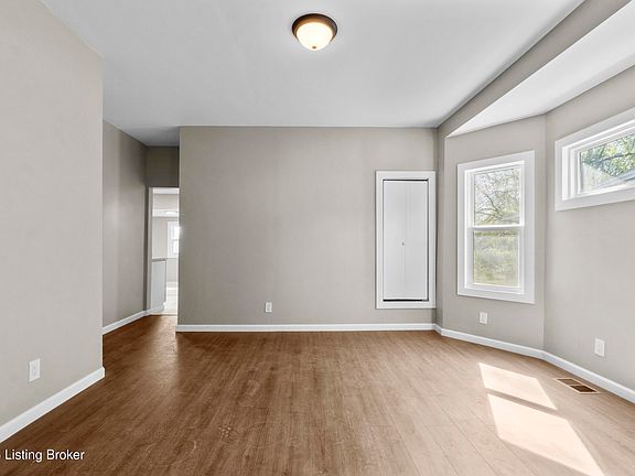 5th image of 1171 S 41st St