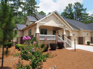 15 Lamplighter Village Cir, Pinehurst, NC 28374