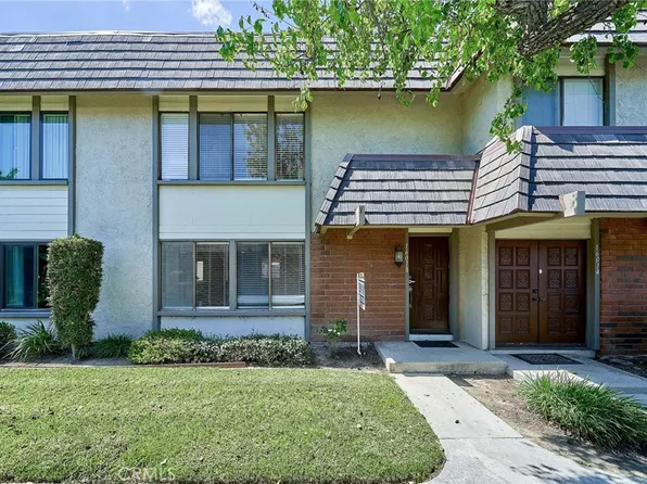 16018 Clearbrook Ln, Cerritos, CA 90703
