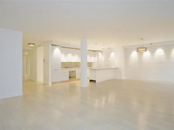 88 Jane Street image 1 of 11