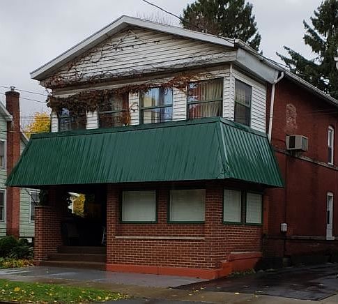 1st image of 297 Robinson St