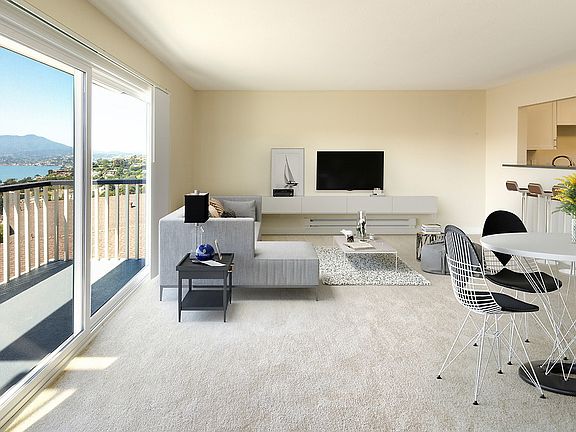 5th image of 65 Red Hill Cir #65F