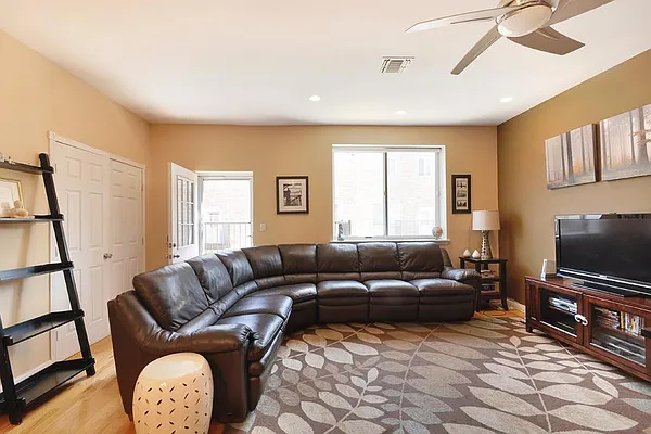 Rented by Corcoran | media 2