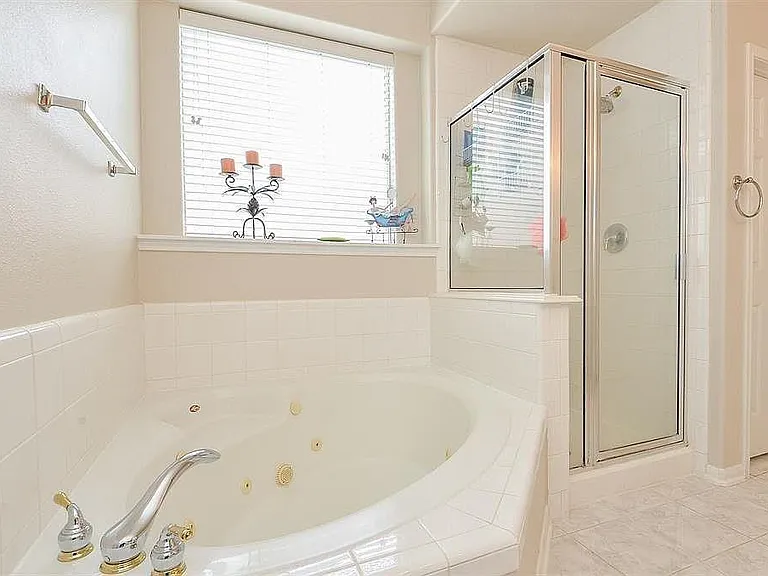 1306 Ventura Canyon Dr — Photo 23