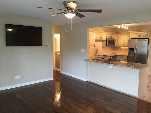 3rd image of 1401 Ormandy Ave