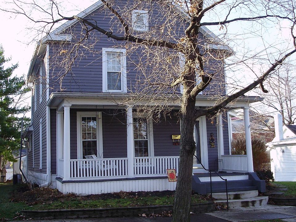2nd image of 217 Watt St