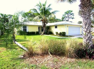730 NE Stuart St, Jensen Beach, FL 34957