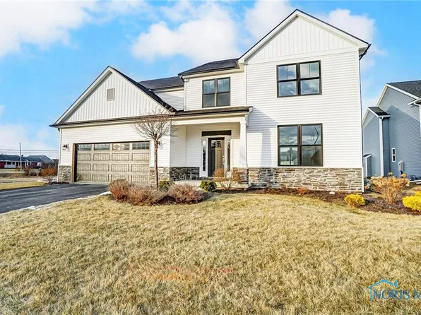 5003 Island Park Blvd, Sylvania, OH 43560