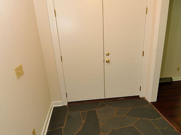 4th image of 10335 S Olde Towne Wynd SE