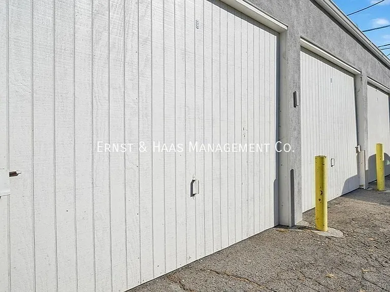 17071 Oak Ln #C — Photo 11