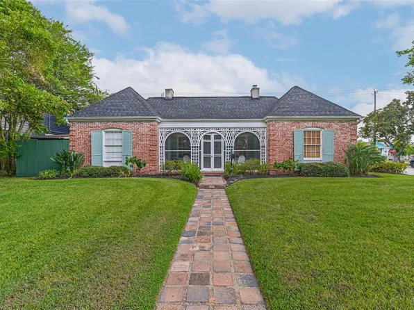 4804 Crockett Blvd, Galveston, TX 77551