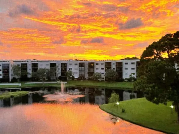6188 80th St N Unit 402, Saint Petersburg, FL 33709