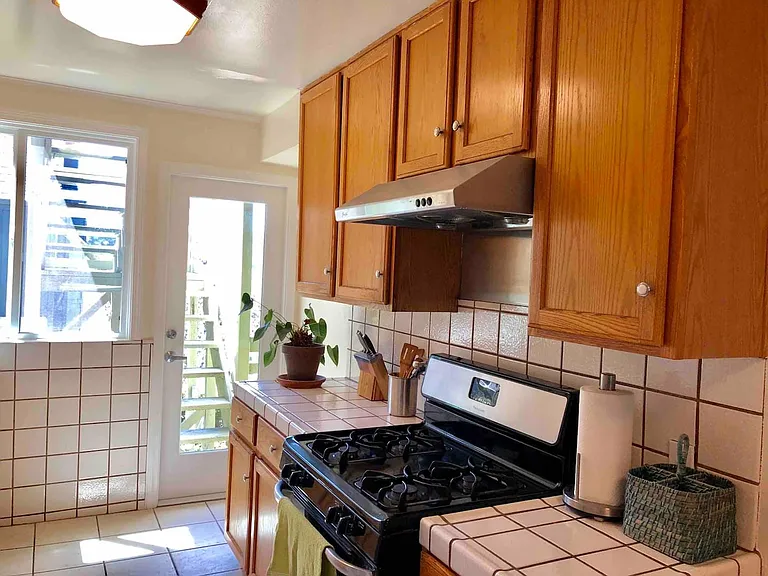 500 Peralta Ave — Photo 7
