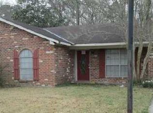 951 Willow Brook Ave, Denham Springs, LA 70726