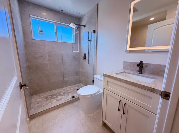 10929 Burin Ave #B, Inglewood, CA 90304