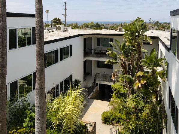 3442 S Centinela Ave APT 17, Los Angeles, CA 90066