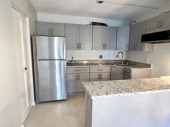 5th image of 231 Pine Hov Cir APT A-1