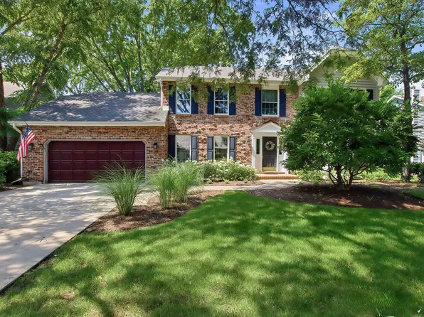 1419 Stevenson Dr, Libertyville, IL 60048
