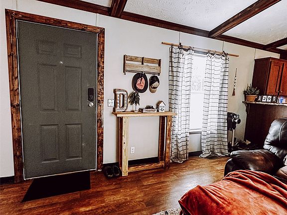 3rd image of 918 Little Kowaliga Rd