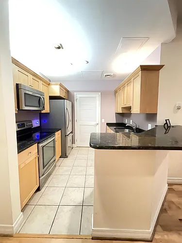1600 Arch St Photo 1
