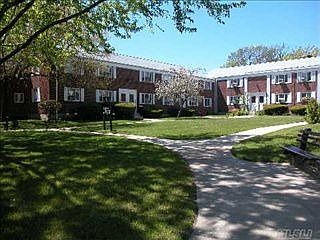 1st image of 22411 Hillside Ave #1