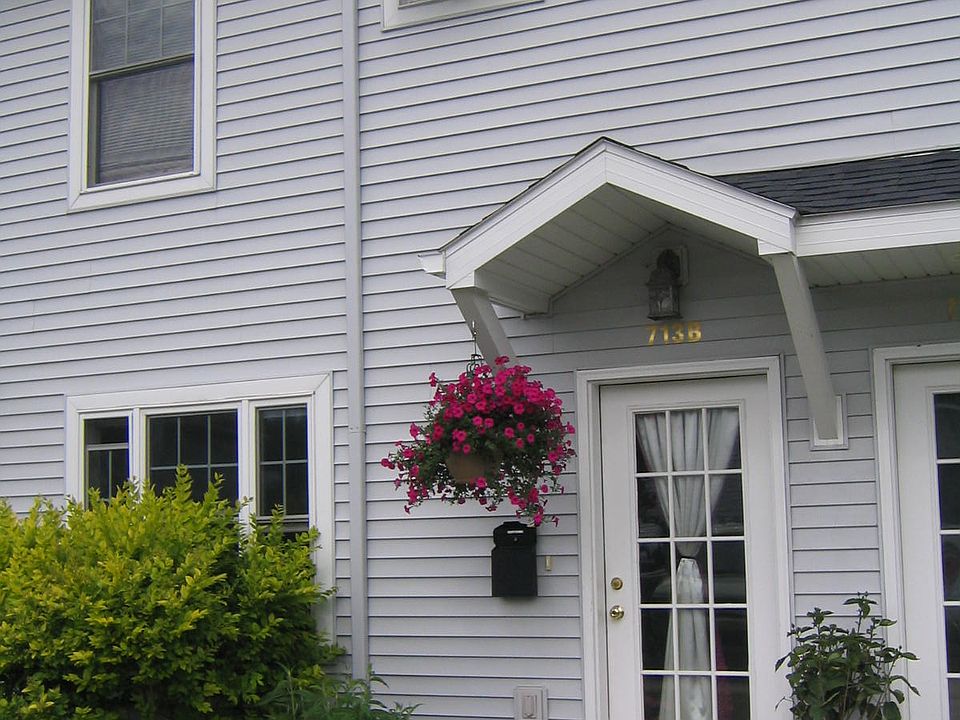 1st image of 713 Lake Ave #12-B