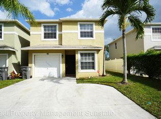 98 Plumage Ln, West Palm Beach, FL 33415