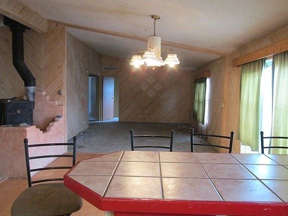 4th image of 120 Cuchara St