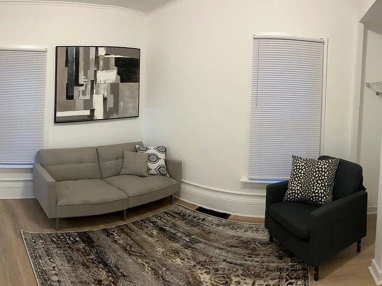 519 S Albany St #1 — Photo 5