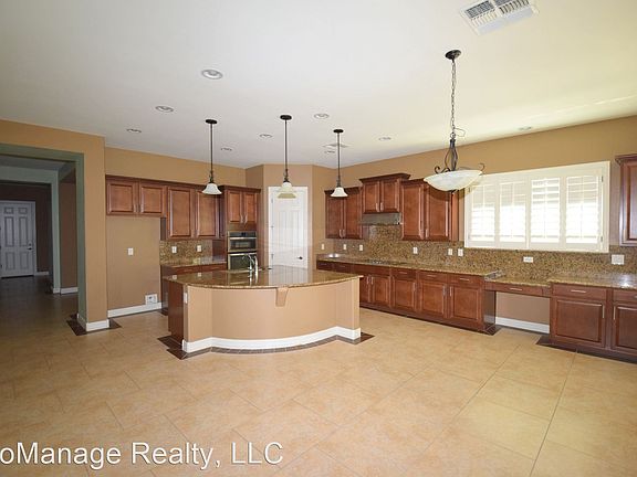 3rd image of 2192 E Coconino Pl