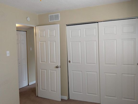 5th image of 2040 Yale Ave APT 9