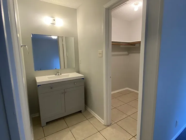 2602 Aftonshire Way #A — Photo 8