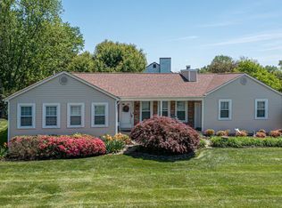 15124 Philip Lee Rd, Chantilly, VA 20151