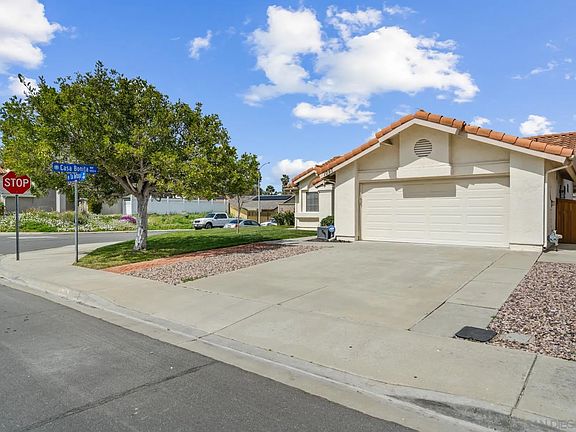 3rd image of 1097 La Tortuga Dr