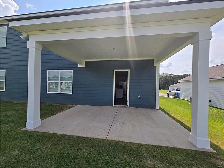 1010 Garden Ln — Photo 22