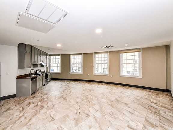 3rd image of 40 North St #302