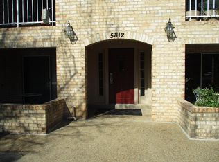 5812 Cove Landing Rd APT 101, Burke, VA 22015