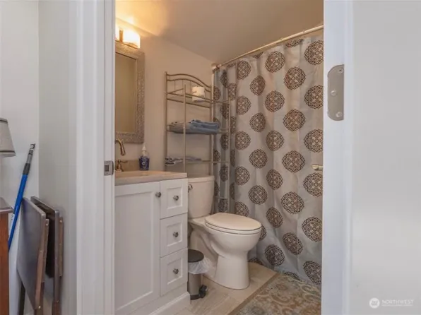 871 E Oak St Unit A, Sequim, WA 98382