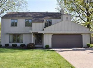 32649 Spinnaker Dr, Avon Lake, OH 44012