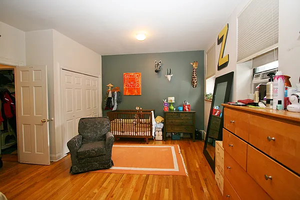 Rented by R New York | media 17