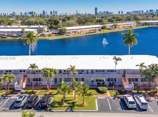Rolen Lake Gardens Co-Op, Hallandale Beach, FL 33009