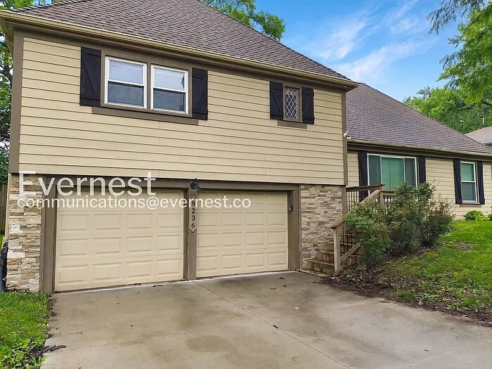 9236 Switzer St — Photo 3