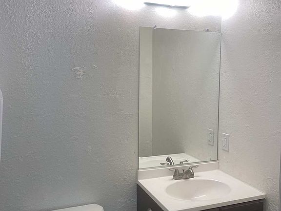 3rd image of 1366 E Oak Ave Unit A