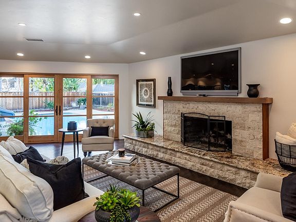 5th image of 1765 Patio Dr