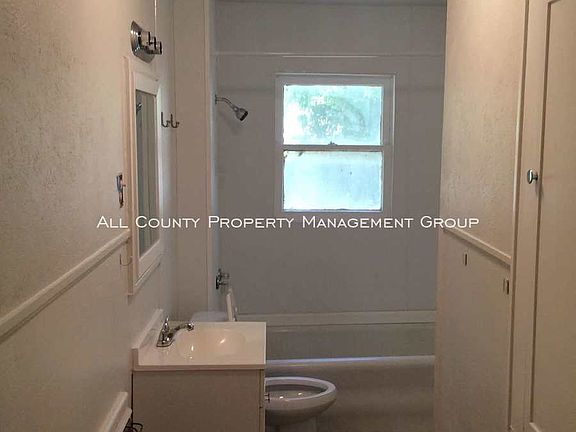 5th image of 3713 Meadowbrook Dr